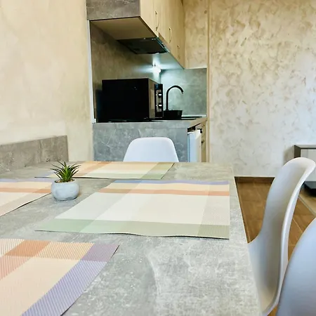 Διαμέρισμα тутхон *