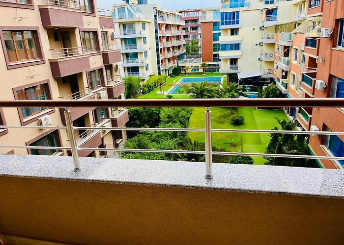 тутхон Διαμέρισμα